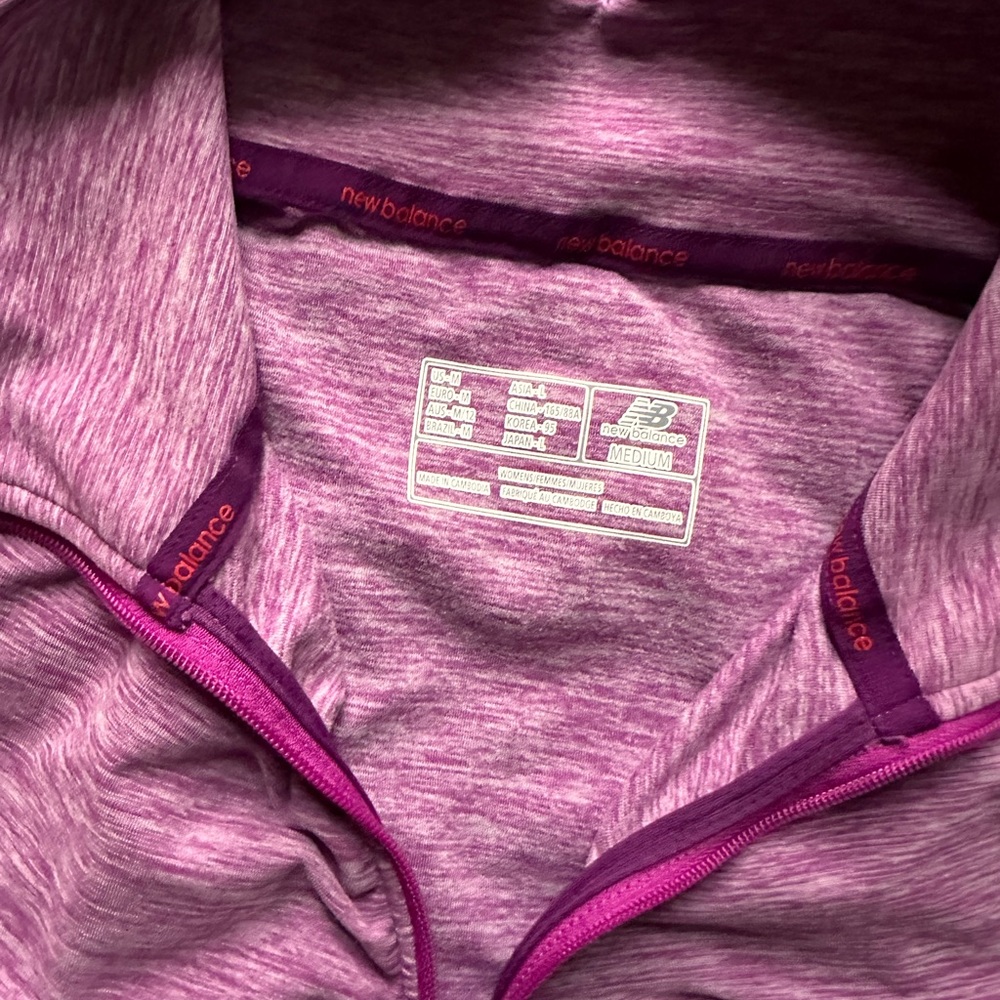 Set of 2 New Balance quarter zip pullovers, size Medium - Picture 3 of 9
